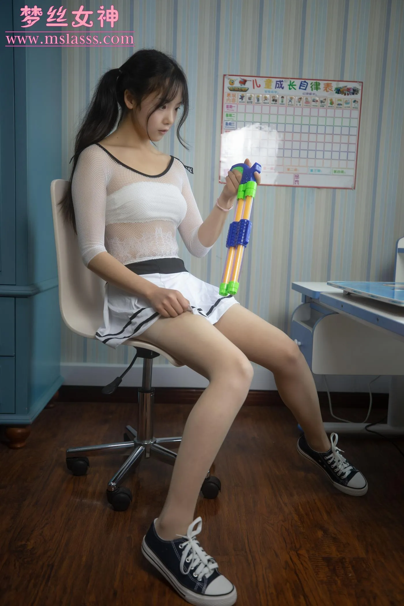 [MSLASS梦丝女神] 2020.12.24 NO.137 灵唯 双马尾杀 [64P]插图8